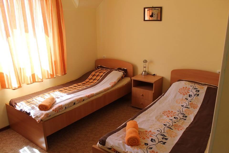 Kiraly Lovastanya Panzio Bed & Breakfast Janoshalma Luaran gambar